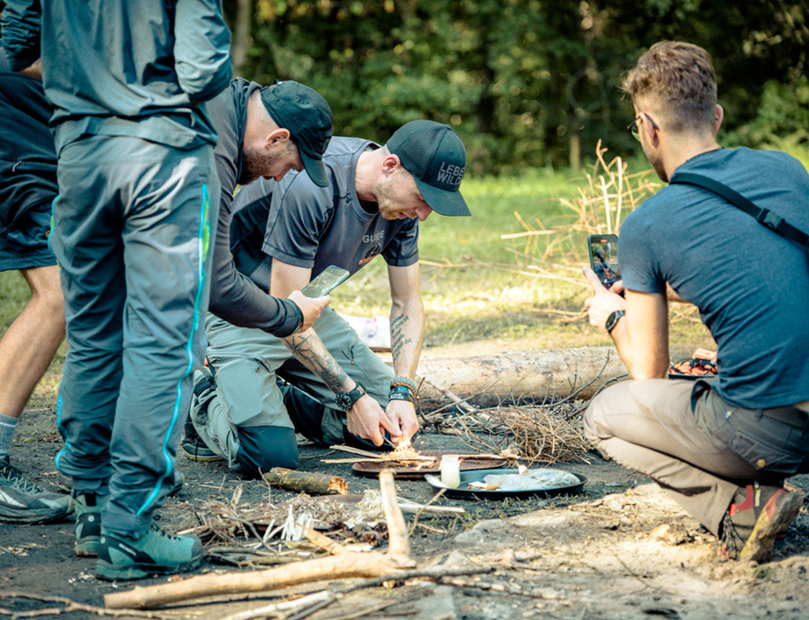 Reibungslos Ambassador / Markenbotschafter DOMINIK KNAUSENBERGER beim Survival Training (Lebe die Wildnis)